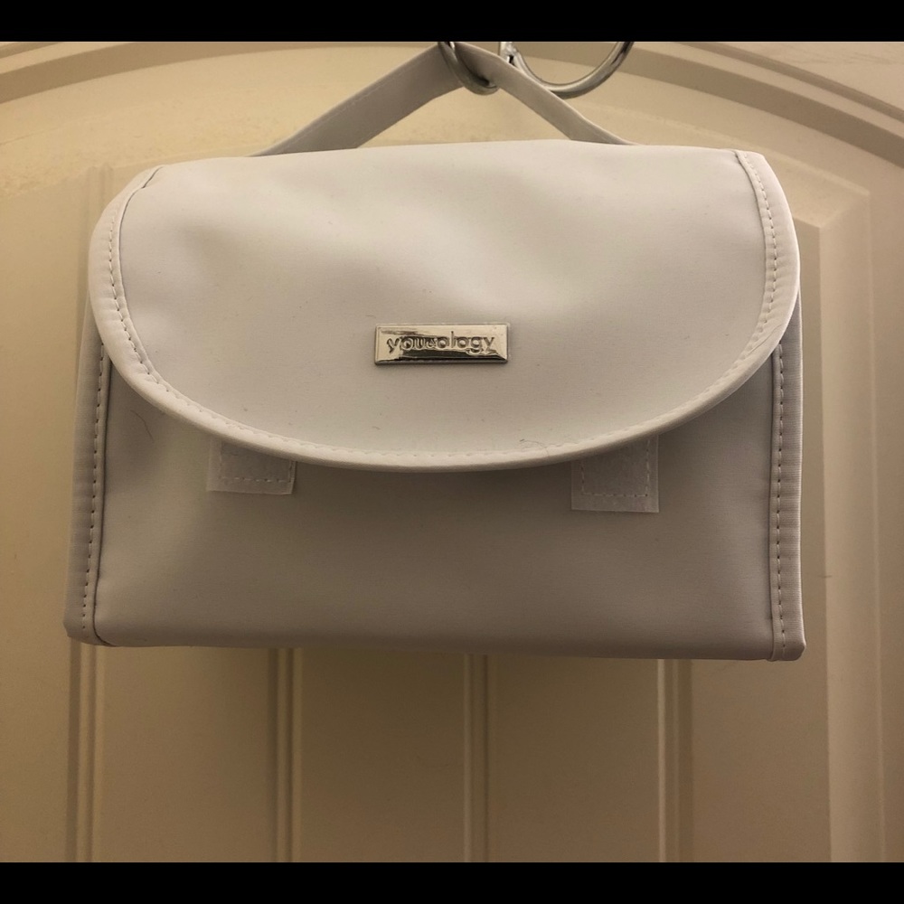 🔥Younique Makeup Bag🔥